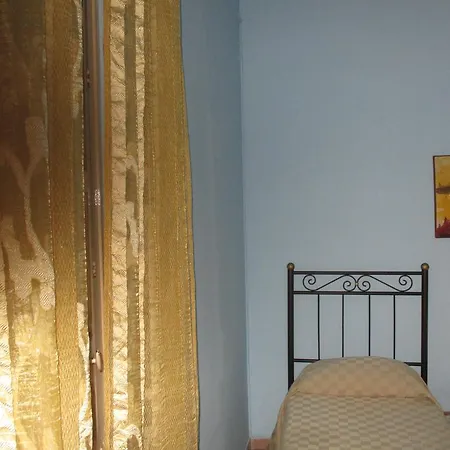 Bella Stella Κατάνια