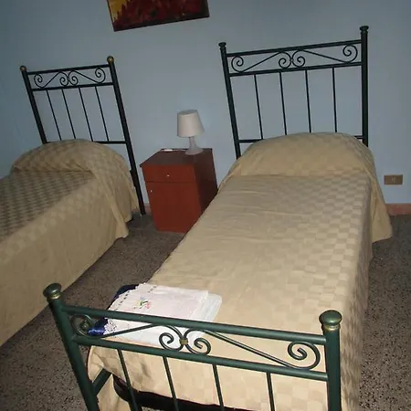 Bella Stella Bed and Breakfast 3*