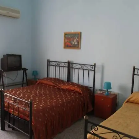 فندق مبيت وإفطار Bella Stella 3*
