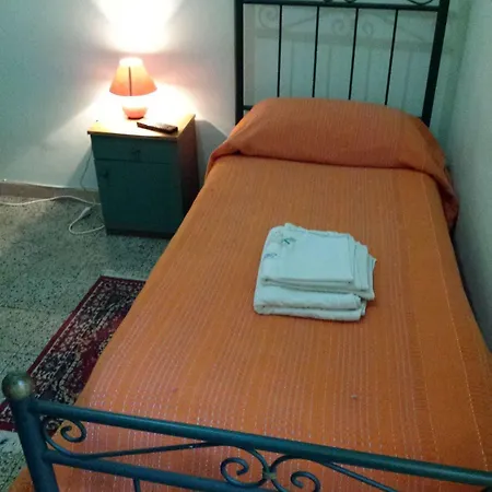 Bella Stella Bed & Breakfast 3*